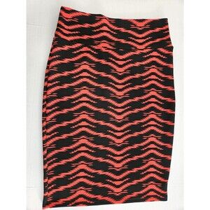 LuLaRoe Black And Red Stretch Skirt Size M